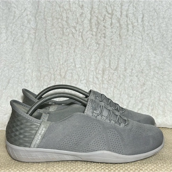 Skechers Shoes - Skechers Womens Grey Newbury St Slip-Ins.Knit Memory Foam Sneakers Shoes SZ 7.5